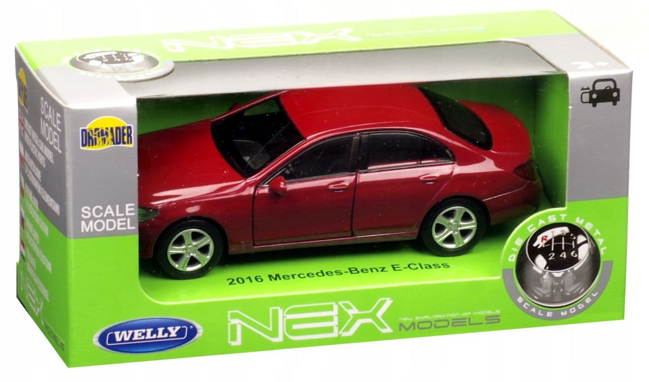 Машинки в коробке. Игрушечная машинка Welly Mercedes Benz e320. Welly 43703 модель машины 1:38 Mercedes-Benz e-class. Welly 43703. Welly Mercedes-Benz 2016 e-class (43703).