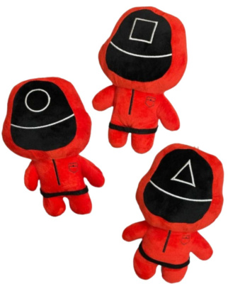 ИГРУШКА ХХХ029_1 Игрушка мягкая СОЛДАТ-ОХРАННИК ИГРА В КАЛЬМАРА SQUID GAME 24 см от магазина ДЕТКИ